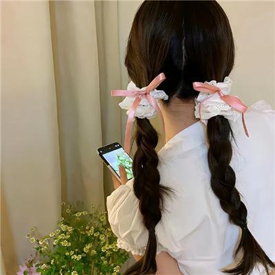 女儿国嬉春